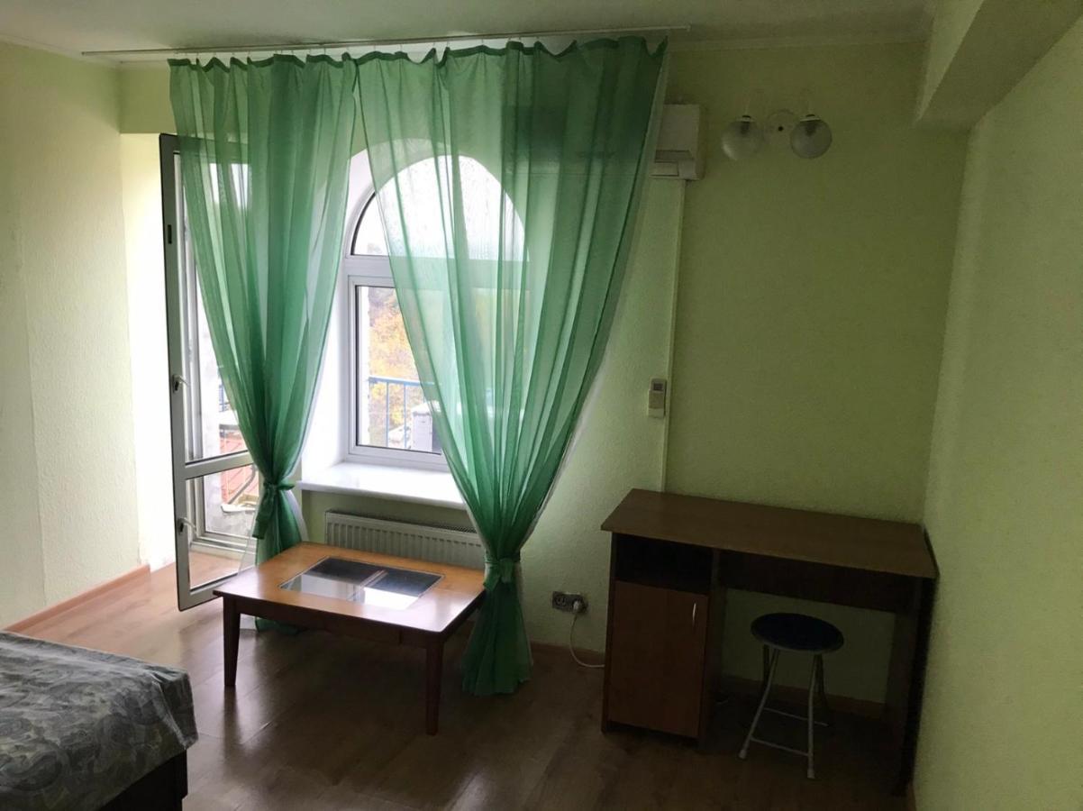 Bunker Best Mini-Hotel Κίεβο Εξωτερικό φωτογραφία